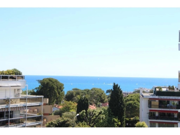 Appartement - 1 pièce(s) - 28 m2 - Cheminée - Tanit Immobilier