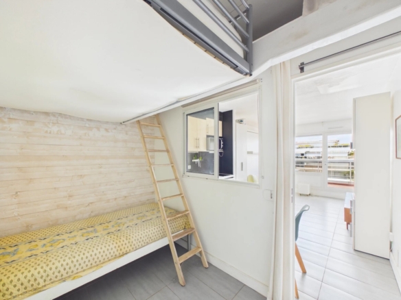 Appartement – 1 pièce(s) – 28 m2