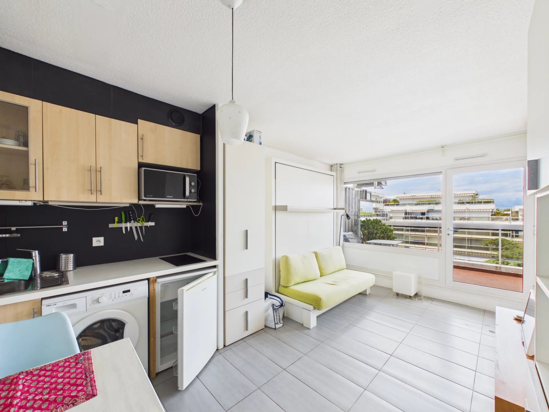 Appartement - 1 pièce(s) - 28 m2 - Le Port - Tanit Immobilier
