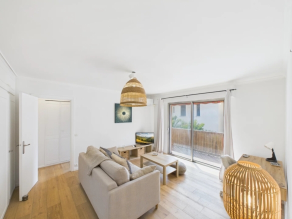 A VENDRE 2 PIECES JUAN LES PINS CENTRE VILLE - Tanit Immobilier