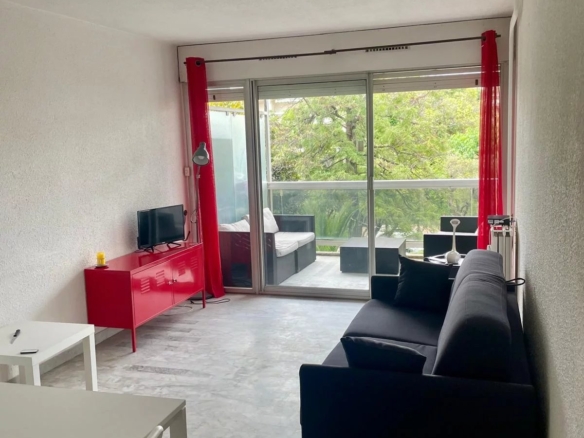 A LOUER STUDIO Disponible de janvier au 30 juin 2026. - Tanit Immobilier