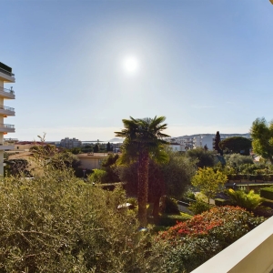 Juan les Pins Rostagne vue mer 3 pièces d'angle avec une terrasse de 45M2 - Gardien - Tanit Immobilier