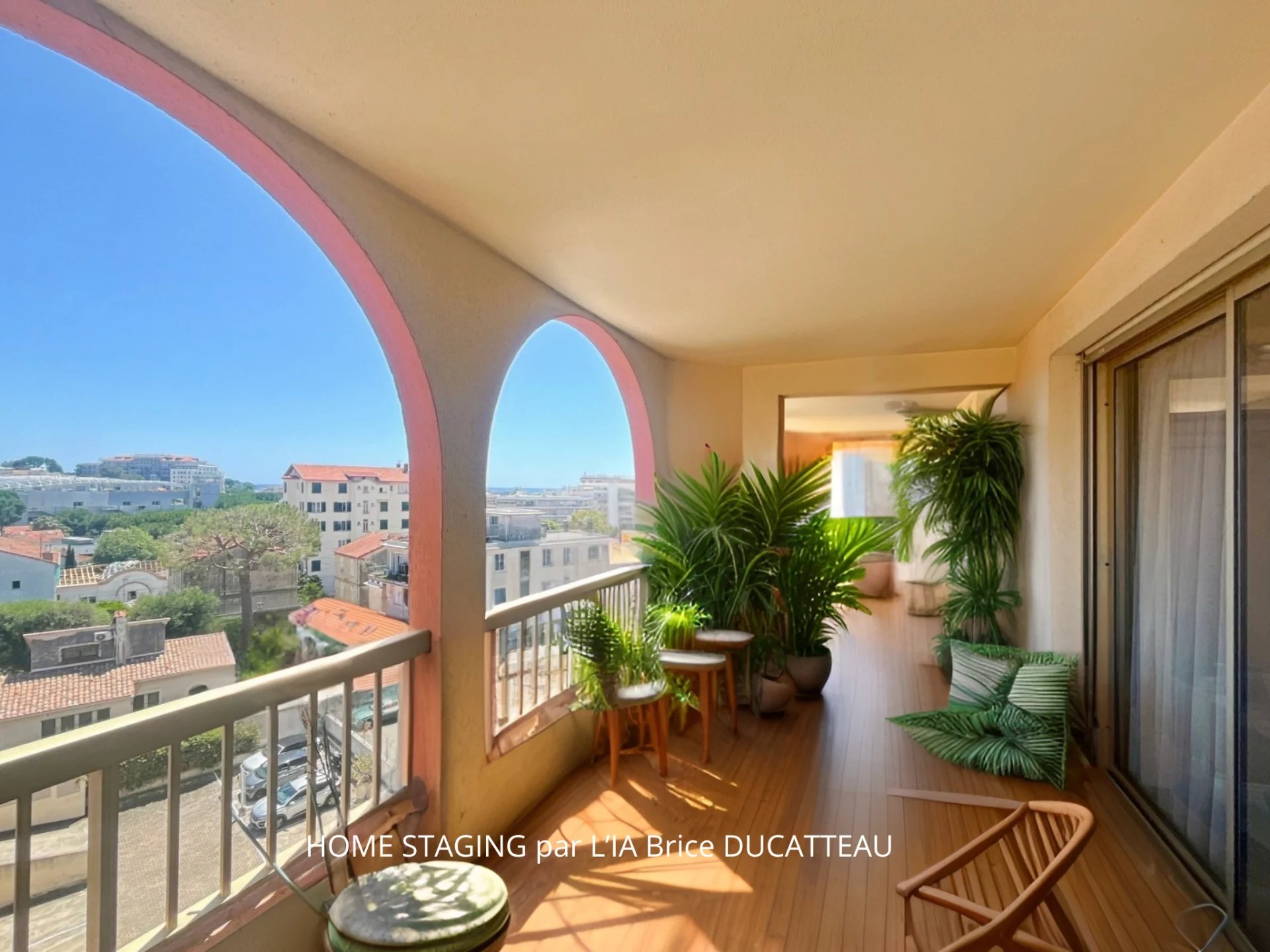 For sale Juan les Pins near Pinede in a quiet area - ANTIBES - Tanit Immobilier