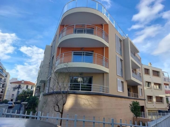 FOR SALE 3 ROOMS, ANGLE, NEW HOUSING Central Juan-les-Pins - Tanit Immobilier