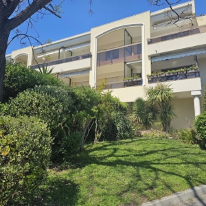 APPARTEMENT 4 PIECES TRAVERSANT PLEIN SUD - VALLAURIS - Tanit Immobilier