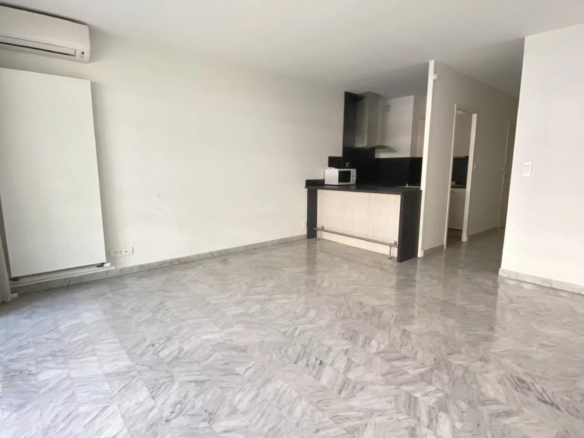 a vendre studio avec parking mas de tanit - Tanit Immobilier