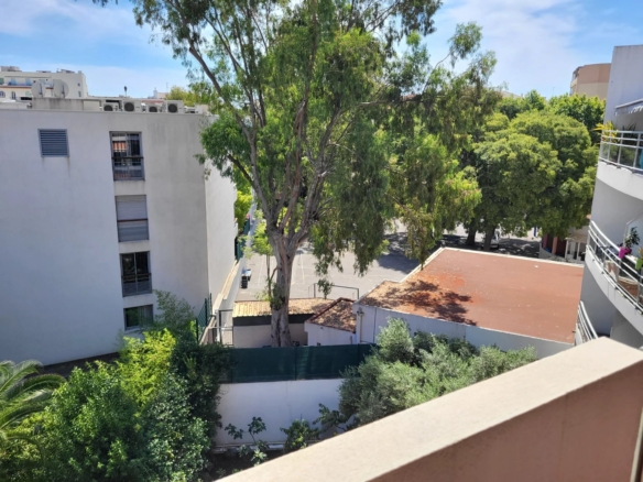 A LOUER 2 PIECES LOCATION ETUDIANTE - Tanit Immobilier