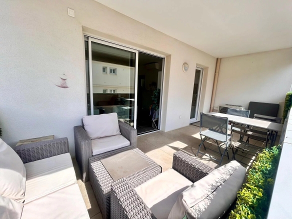 À Vendre : Superbe 2 pièces dans une résidence récente - Chemin du Tanit, Juan-les-Pins - Tanit Immobilier