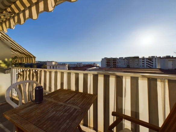 Appartement 2 pièces Vue Mer avec garage en sus - Tanit Immobilier