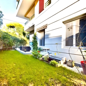 Appartement 3 pièces en rez-de-jardin – A pied des Plages - Piscine - Tanit Immobilier