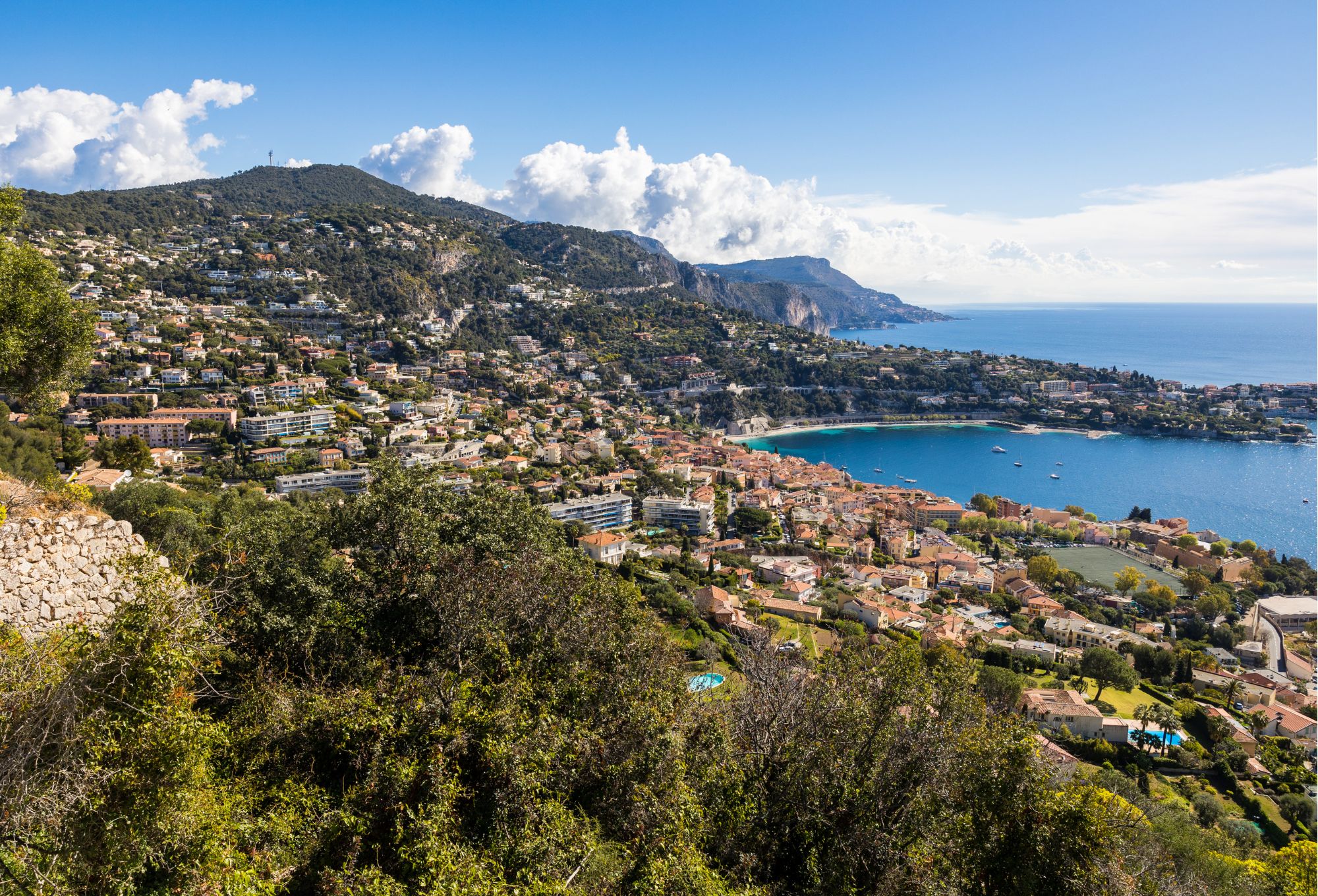 Immobilier 2025 : opportunités, hausses d’impôts et nouvelles règles décryptées - Vivre à Antibes Juan-les-Pins - Tanit Immobilier