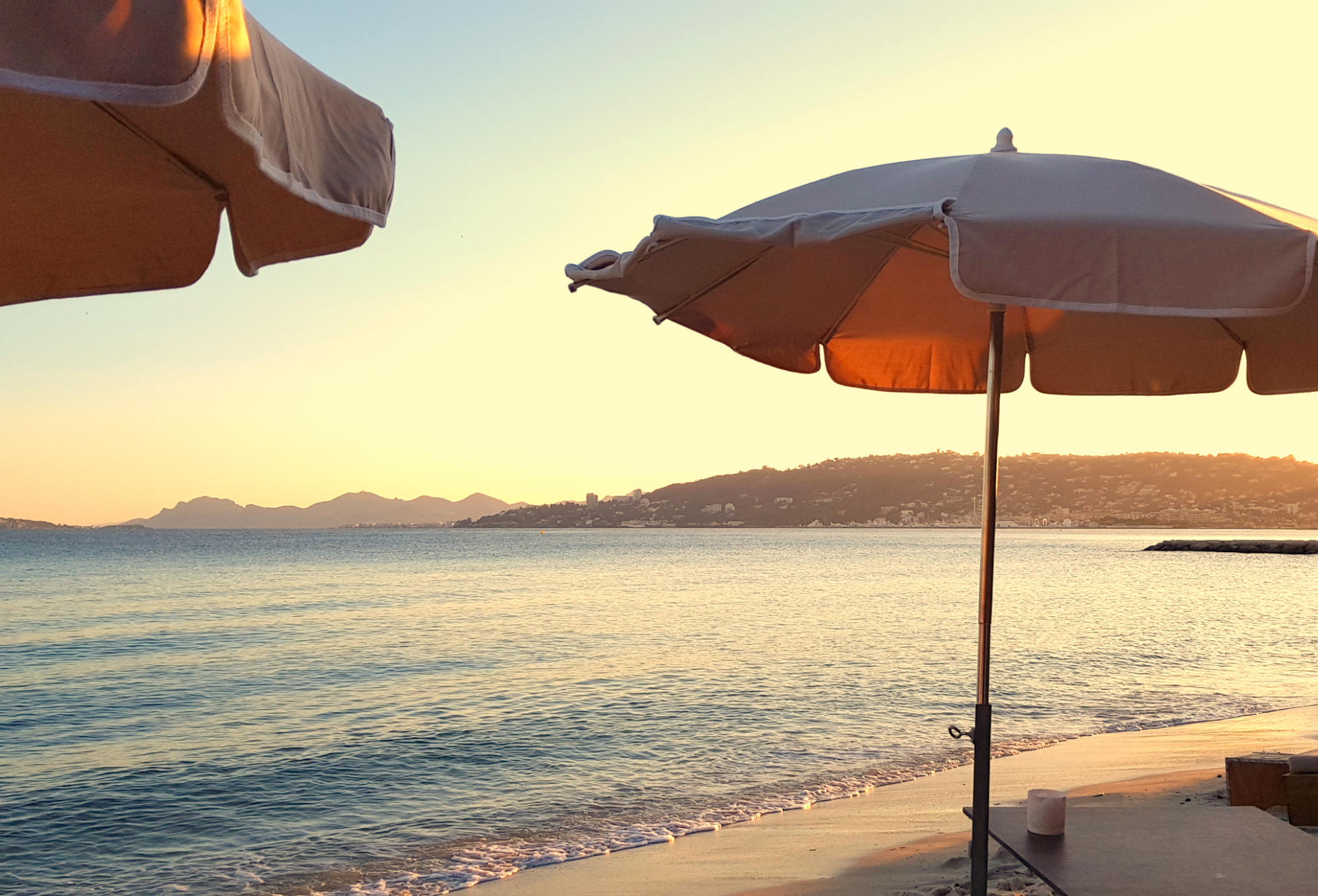 Acheter un bien proche de la mer : Bonne ou mauvaise idée ? - Conseils - Tanit Immobilier