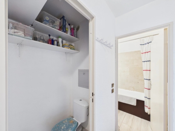 A vendre 2 Pieces 33 m2  Juan les Pins Piscine