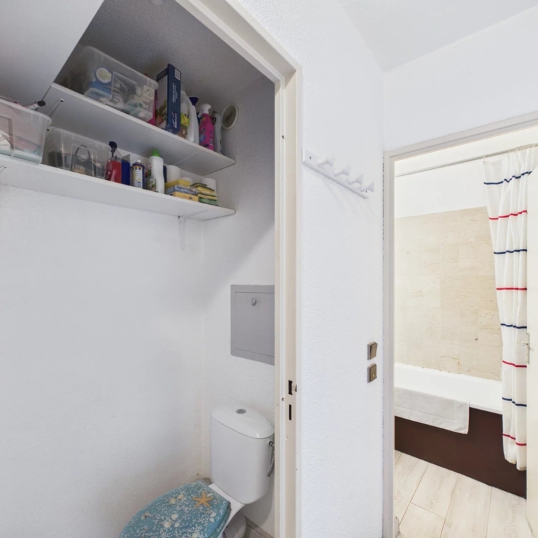 A vendre 2 Pieces 33 m2  Juan les Pins Piscine
