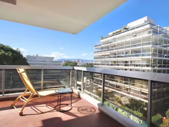 LOCATION ETUDIANTE - Ascenseur - Tanit Immobilier