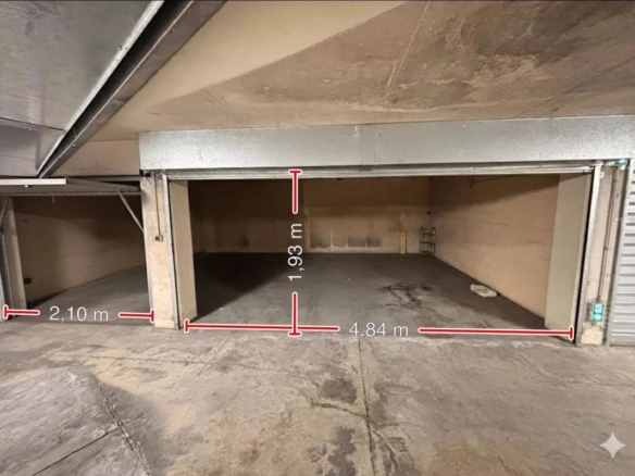 Antibes – Rue de l’Oratoire: Triple Garage for Sale - ANTIBES - Tanit Immobilier