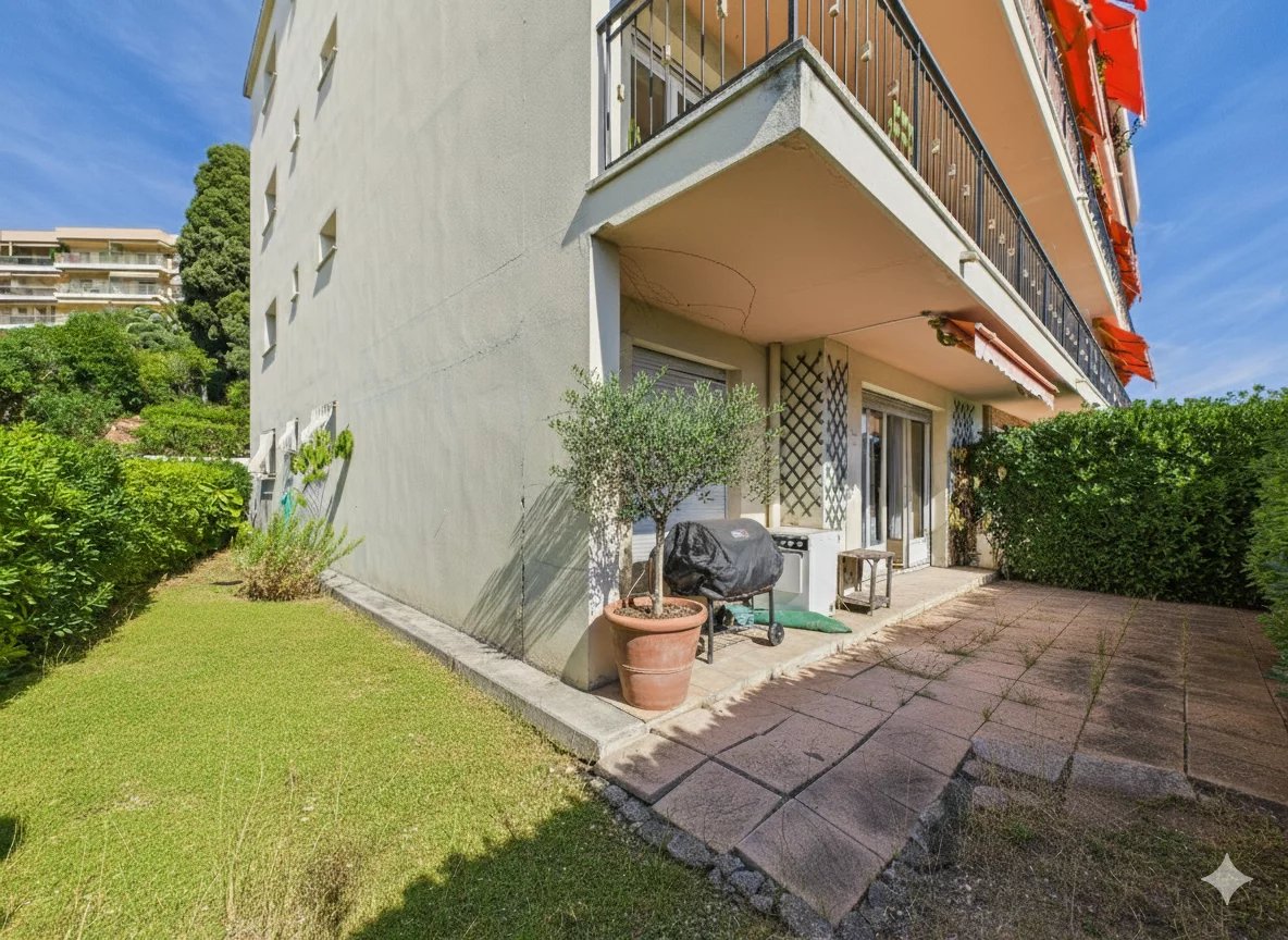 Antibes – Quartier Mont Saint-Jean – 3 room apartment in raised garden level with terrace, garden and garage - Real Estate and Management - Tanit Immobilier