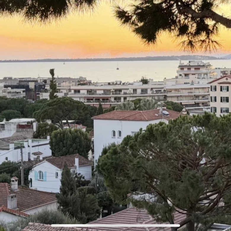 Juan-les-Pins – Mas de Tanit / Rostagne