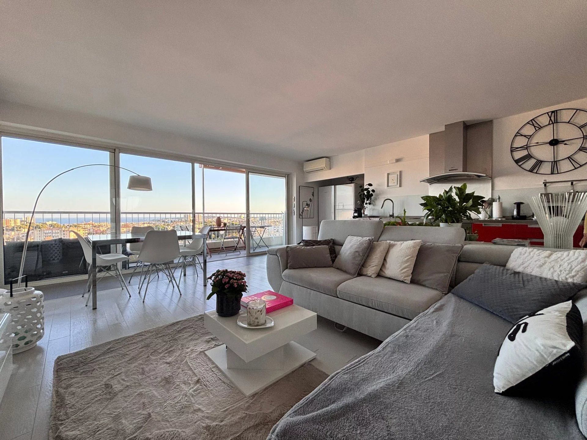 location Meublée 3 PIECES a l année - Tanit Immobilier