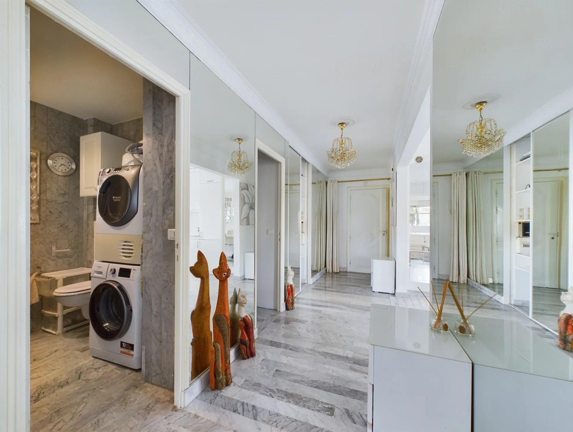 d0d21df200a1d168605bd0c88084c65e_68f57dd841_1920-original.jpg À VENDRE : APPARTEMENT 3 PIÈCES AVEC GRANDE TERRASSE ET PISCINE
