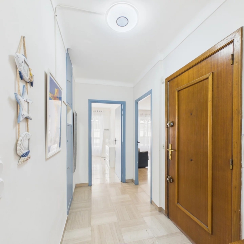 🏡 À VENDRE – Superbe 2 pièces traversant avec aperçu mer au cœur de Juan-les-Pins – Gare & plages à pied