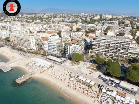 📍 Juan-les-Pins – Résidence Ultra Luxe en Front de Mer 🌊✨ - Appartement - Tanit Immobilier