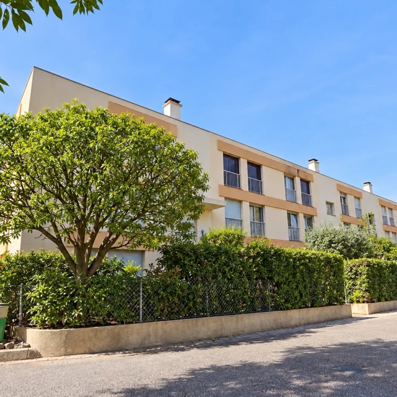 ANTIBES –5  pieces vente urgente.