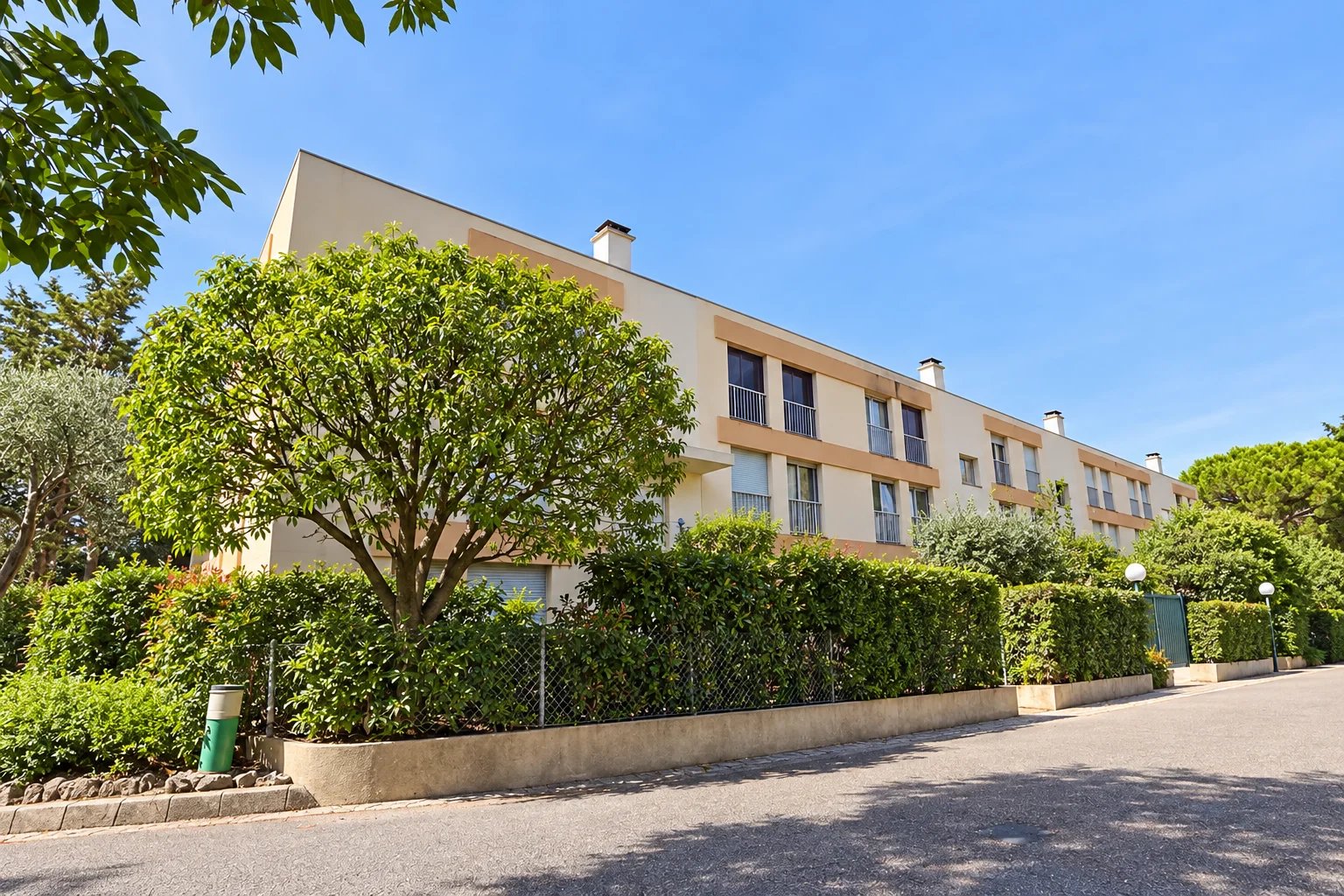 ANTIBES –5  pieces vente urgente.