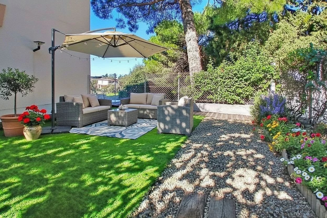 ANTIBES – RÉSIDENCE DE STANDING AVEC PISCINE : L’EXCEPTION DU 5 PIÈCES - Tanit Immobilier