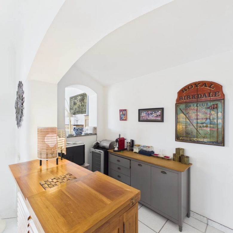 LOCATION MAISON MEUBLEE 5 PIECES 180M2