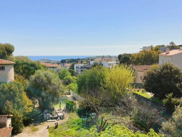 🏷️ FOR SALE – 🌿 Antibes – Combes district - ANTIBES - Tanit Immobilier