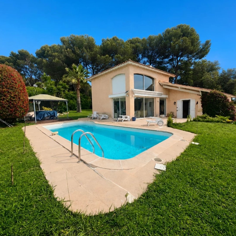 LOCATION MAISON MEUBLEE 5 PIECES 180M2