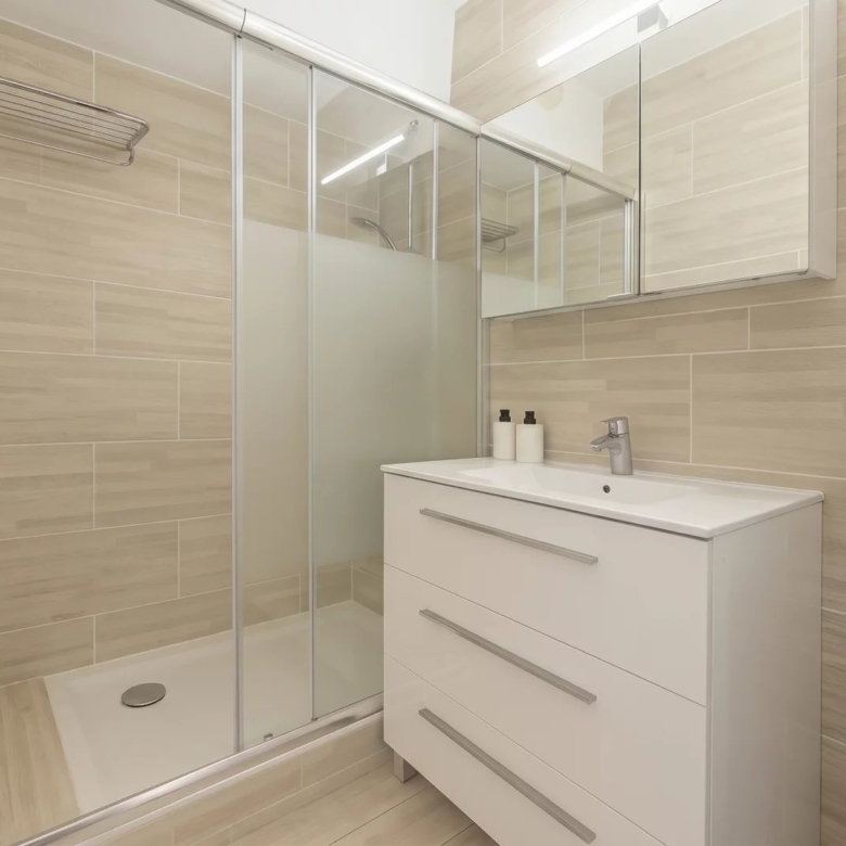 Studio Cabine de 23 m² – Quartier Rostagne – Résidence avec Piscine et Parc