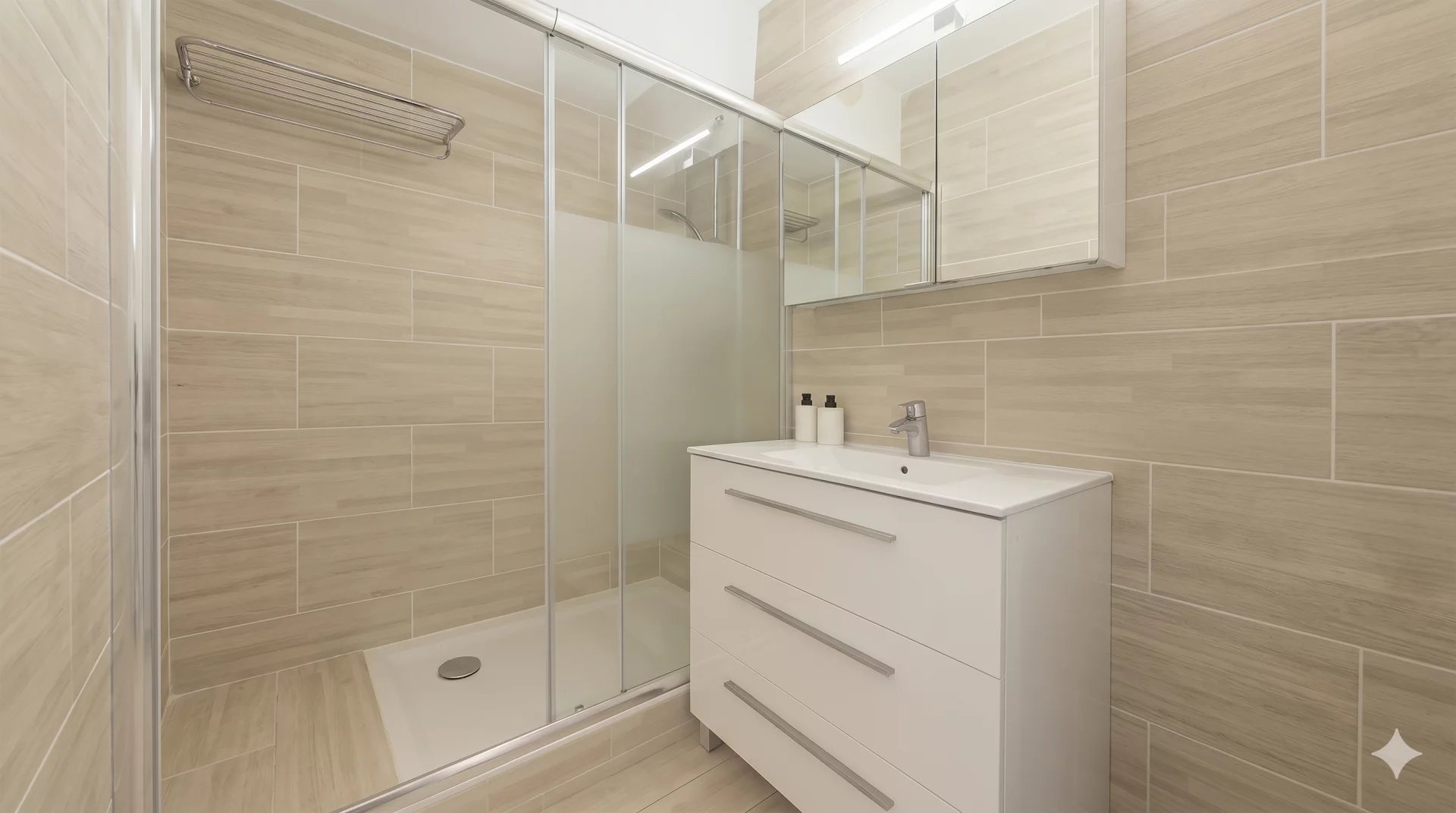 Studio Cabine de 23 m² – Quartier Rostagne – Résidence avec Piscine et Parc