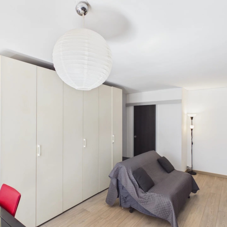 Studio 29 m² avec terrasse et fort potentiel