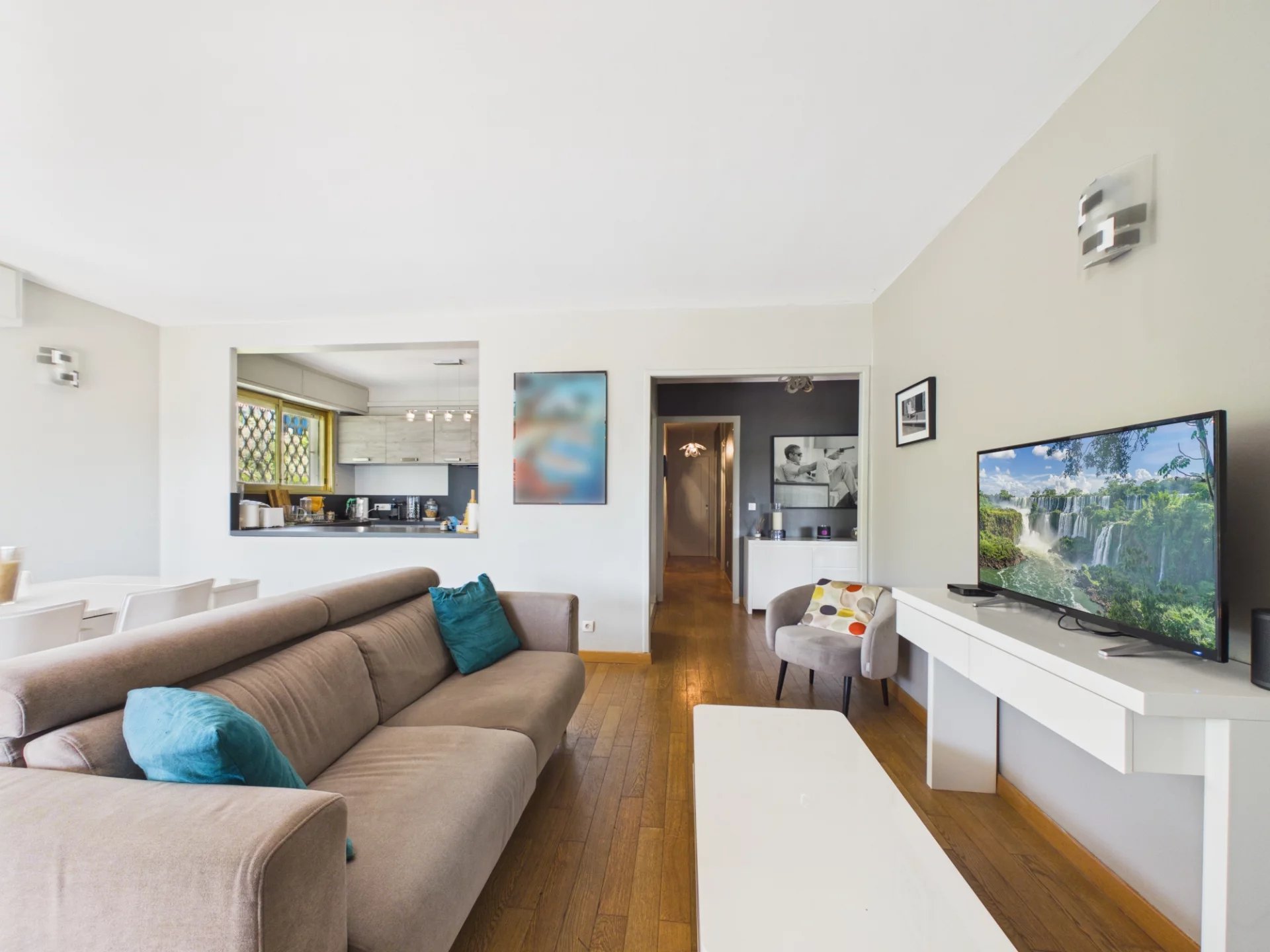 0e1ce17f97fa91ec65c30a8c5b65b268_424ad9fa56_1920-original.jpg Appartement 4 pièces d’angle avec vaste terrasse – Résidence Parc et Piscine – Garage en sous-sol