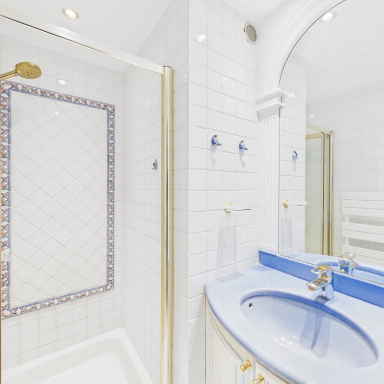MAS DE TANIT – STUNNING 3-BEDROOM APARTMENT WITH SEA VIEW AND 55 SQM CORNER TERRACE