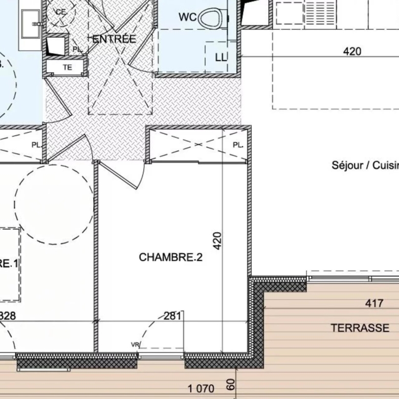 GOLFE-JUAN : Appartement moderne 3 pièces avec piscine et double garage