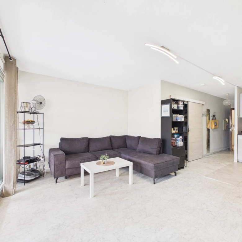 Studio avec coin nuit et terrasse – Secteur Rostagne