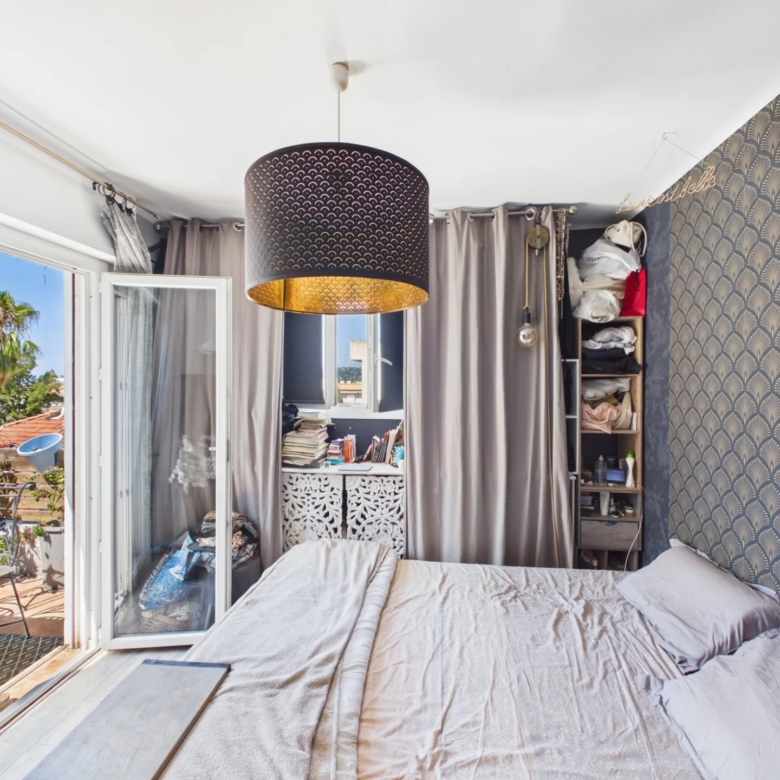 A  VENDRE JUAN LES PINS DERNIER