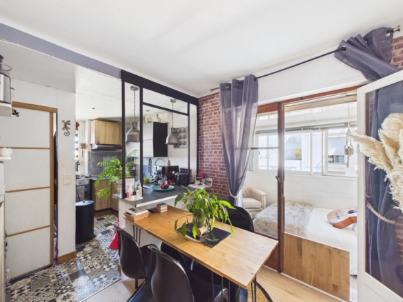 A  VENDRE JUAN LES PINS DERNIER