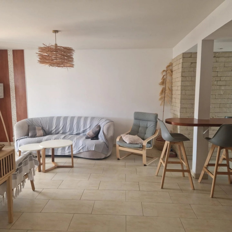 À louer – Colocation étudiante – 3 pièces de 70 m² – Juan-les-Pins