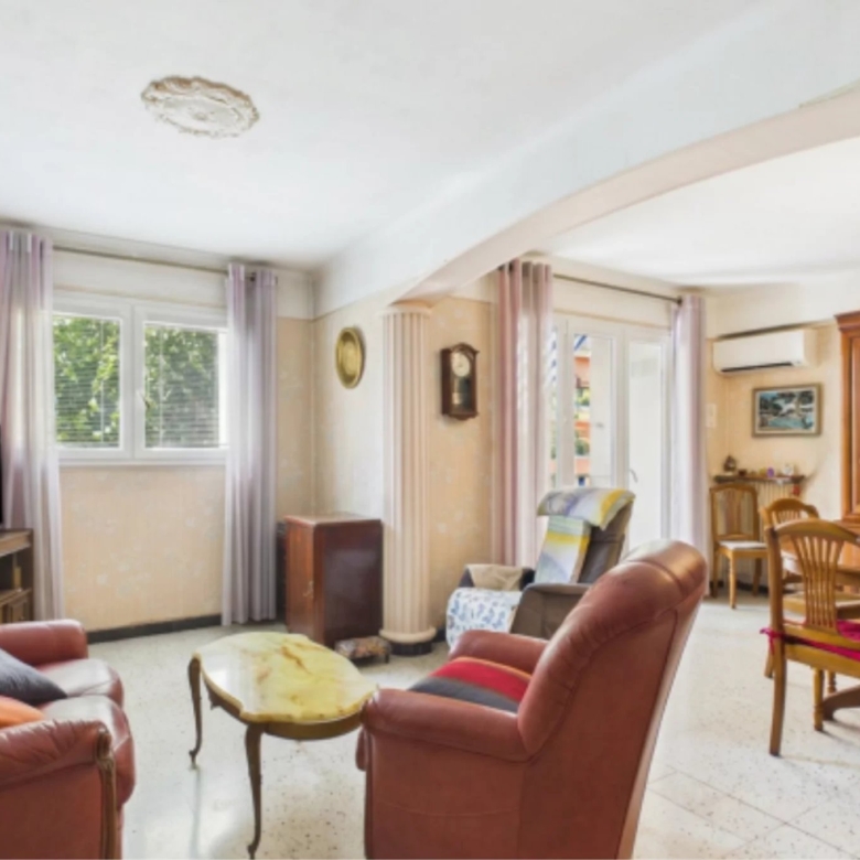 📍 IDEAL FAMILLE – JUAN-LES-PINS CENTRE – SUPERBE T3 AVEC GARAGE FERMÉ