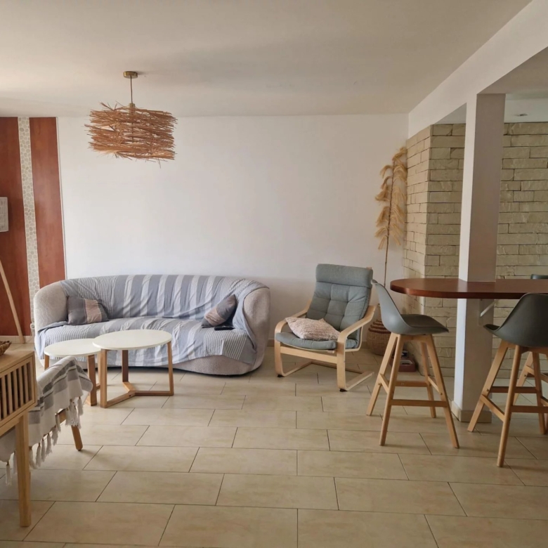 À louer – Colocation étudiante – 3 pièces de 70 m² – Juan-les-Pins