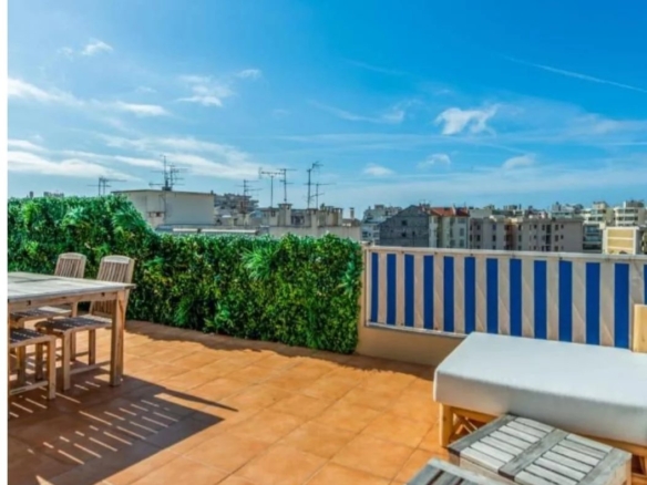 À louer – Colocation étudiante – 3 pièces de 70 m² – Juan-les-Pins