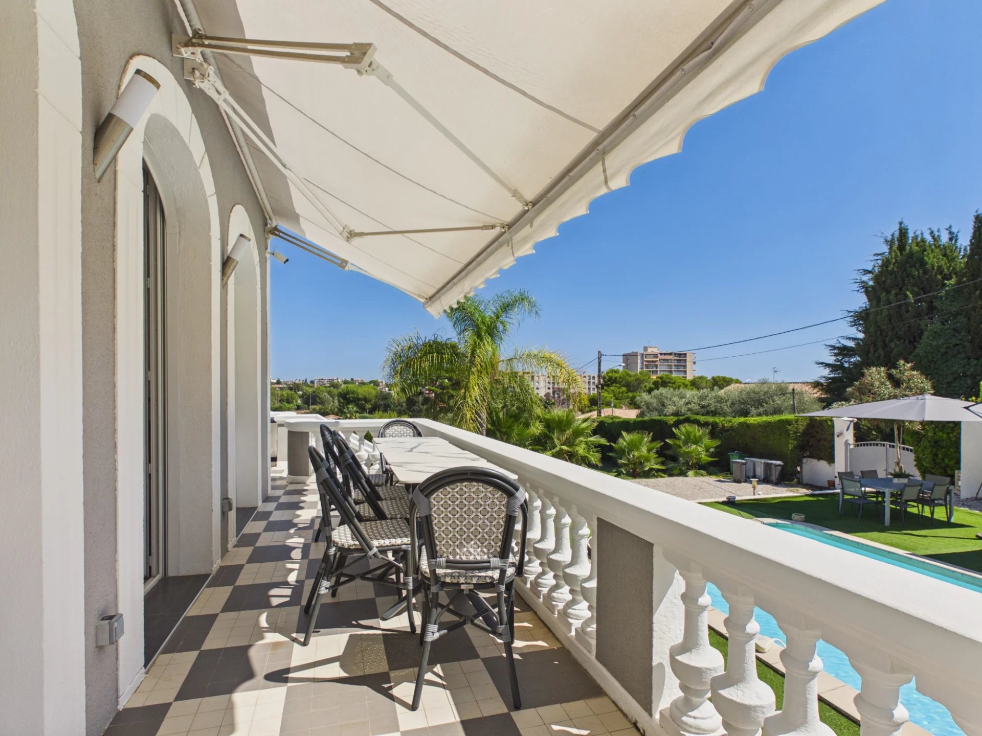 180d4994efb2320d3097f1715a6feb35_cd15282b6c_1920-original.jpg VILLA WITH SWIMMING POOL – JUAN-LES-PINS – 183 SQ M – 1,400 SQ M PLOT