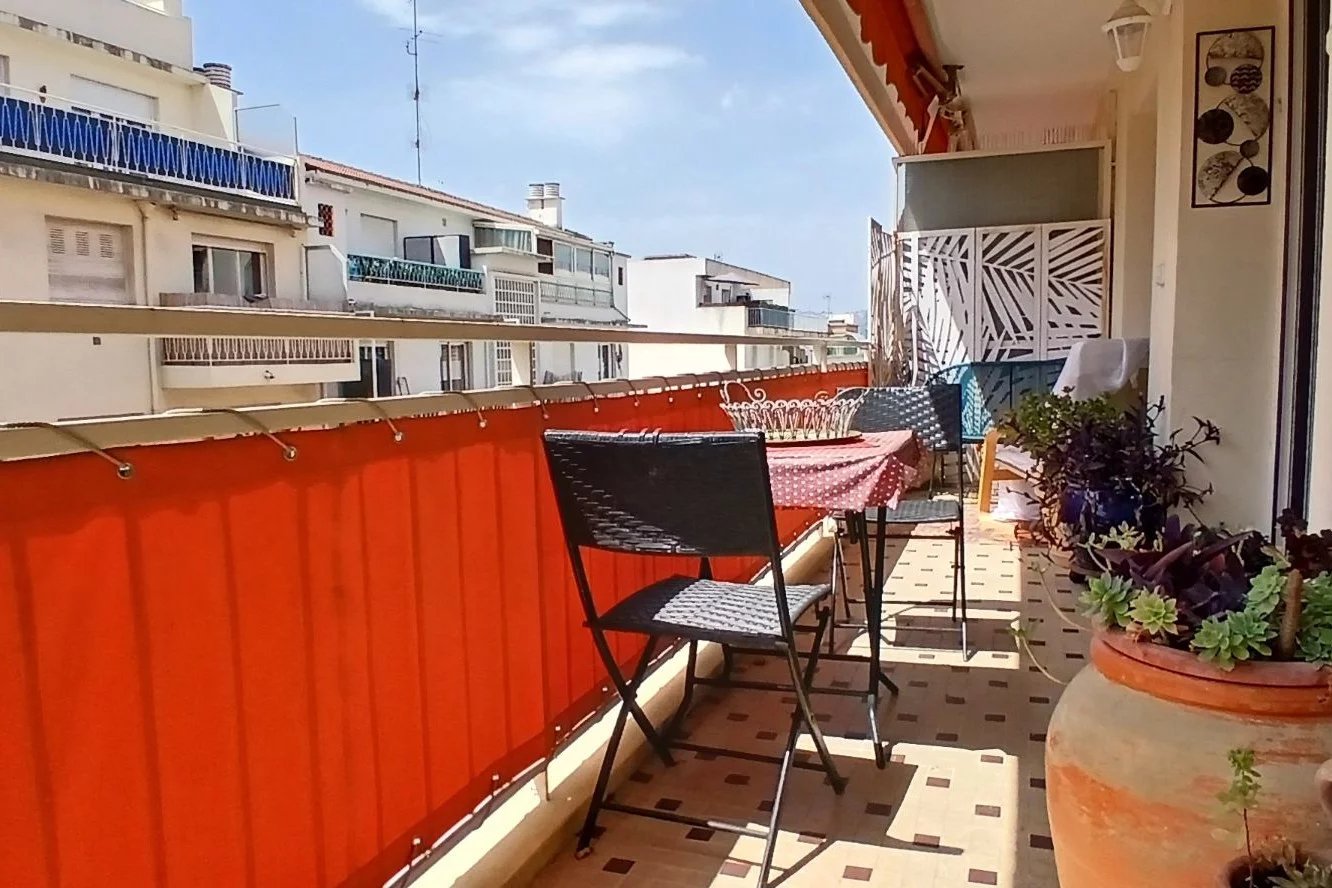 320e53bff25e1be329d68d148532ae69_c0f78c3be2_1332-original.jpg vente appartement 3 Pièce(s)