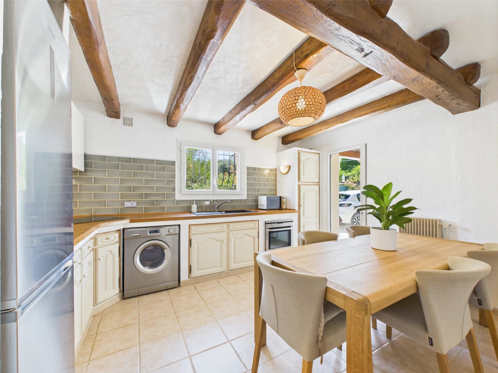 🏡 Quiet family home – 94 m 2, garden of 350 m 2, 3 bedrooms, close to beaches and shops  🏡 Quiet family home – 100 m 2, garden of 350 m 2, 3 bedrooms, close to beaches and shops