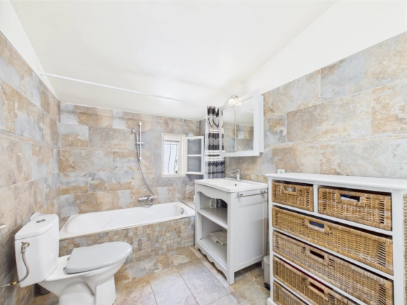 🏡 Quiet family home – 94 m 2, garden of 350 m 2, 3 bedrooms, close to beaches and shops  🏡 Quiet family home – 100 m 2, garden of 350 m 2, 3 bedrooms, close to beaches and shops