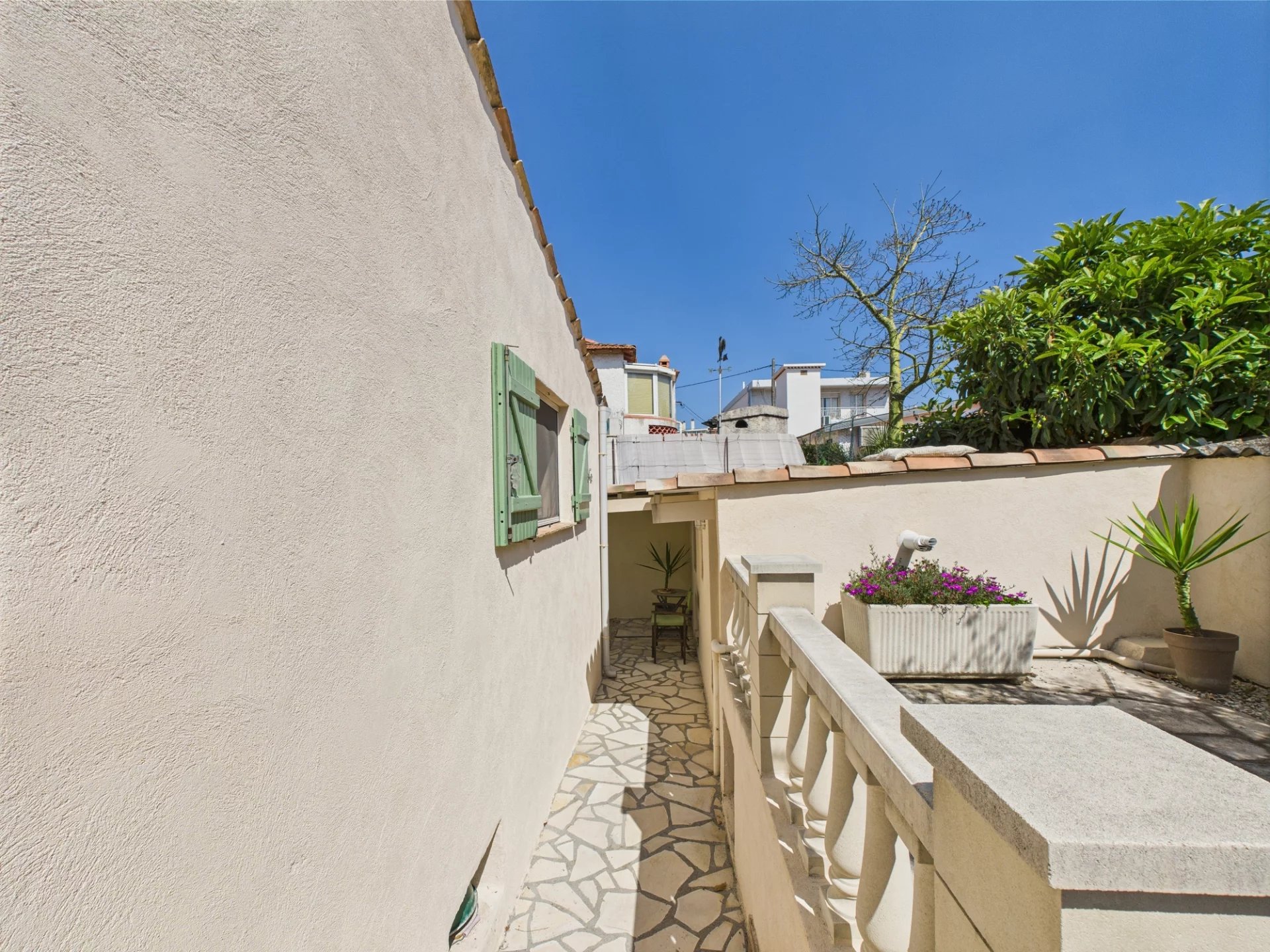 🏡 Quiet family home – 94 m 2, garden of 350 m 2, 3 bedrooms, close to beaches and shops  🏡 Quiet family home – 100 m 2, garden of 350 m 2, 3 bedrooms, close to beaches and shops